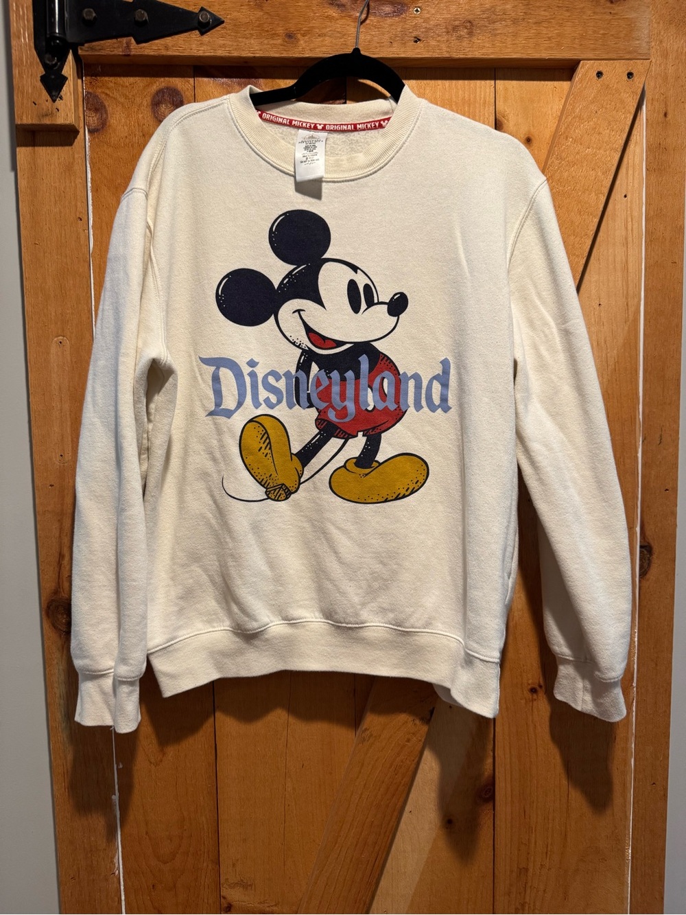 Vintage Mickey Disneyland Logo Sweatshirt in Cream, Women’s M